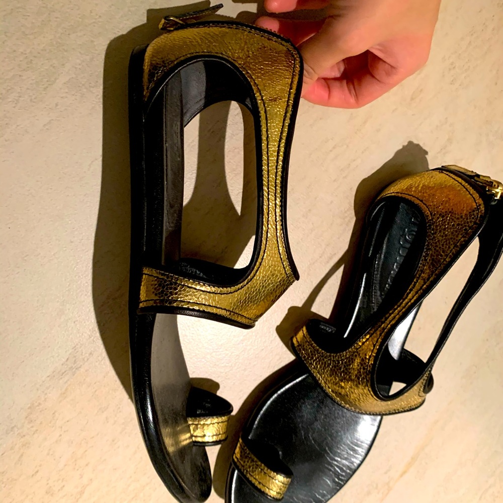 Alexander McQueen golden/ black sandal size 8.5